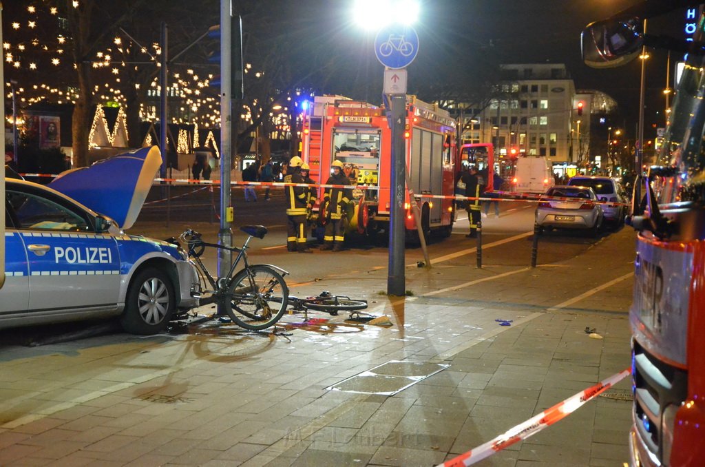 VU Pol Pkw Koeln Mitte Hahnenstr Im Laach P046.JPG